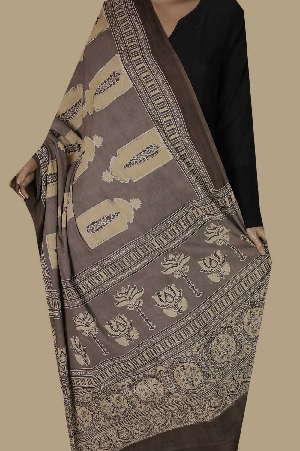 Ajrak Cotton Dupatta - Matkatus