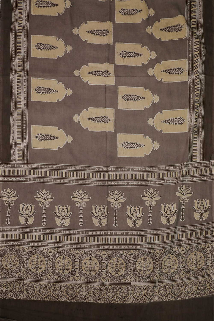 Block Printed Ajrak Dupatta - Matkatus 
