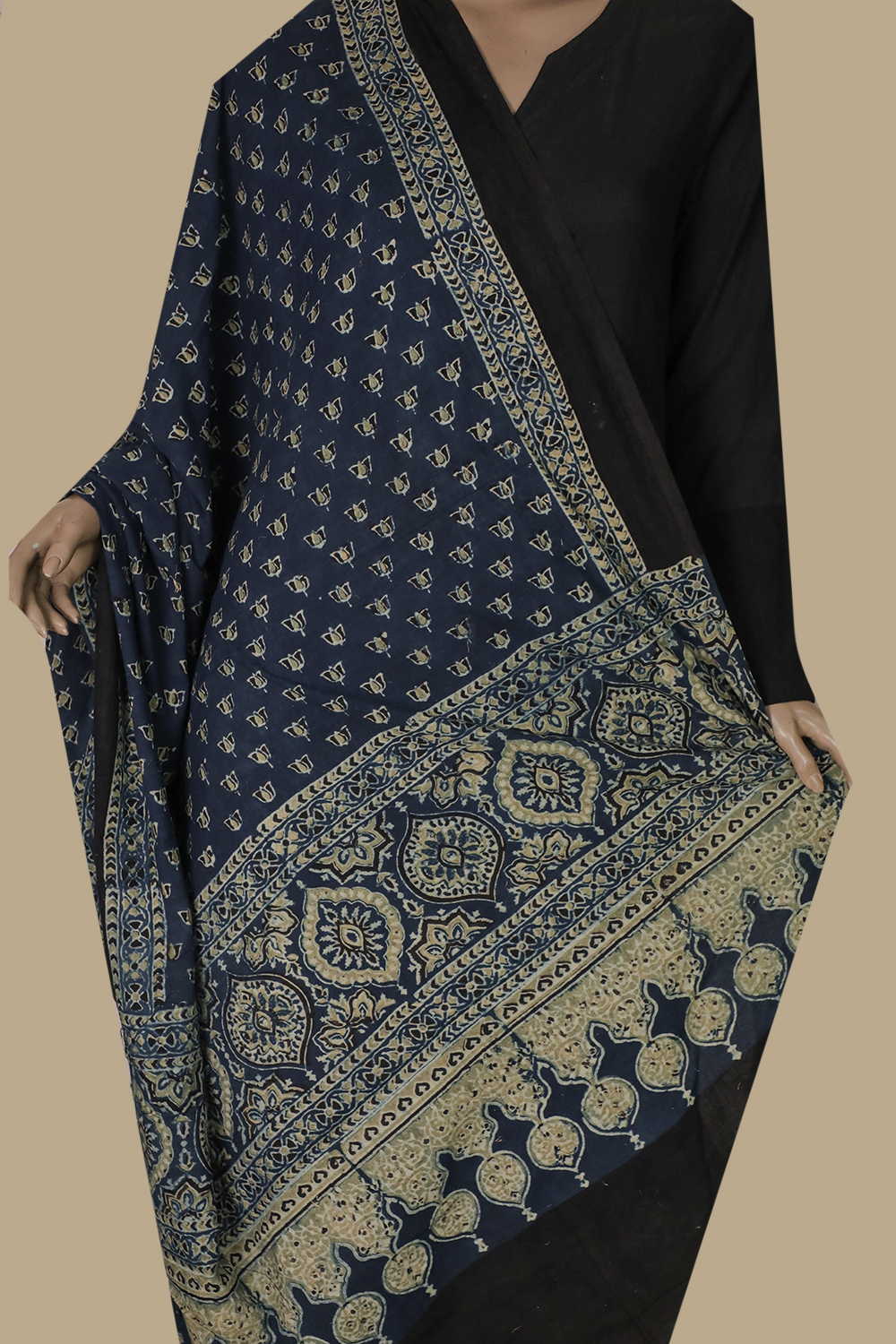 Ajrak Cotton Dupatta - Matkatus