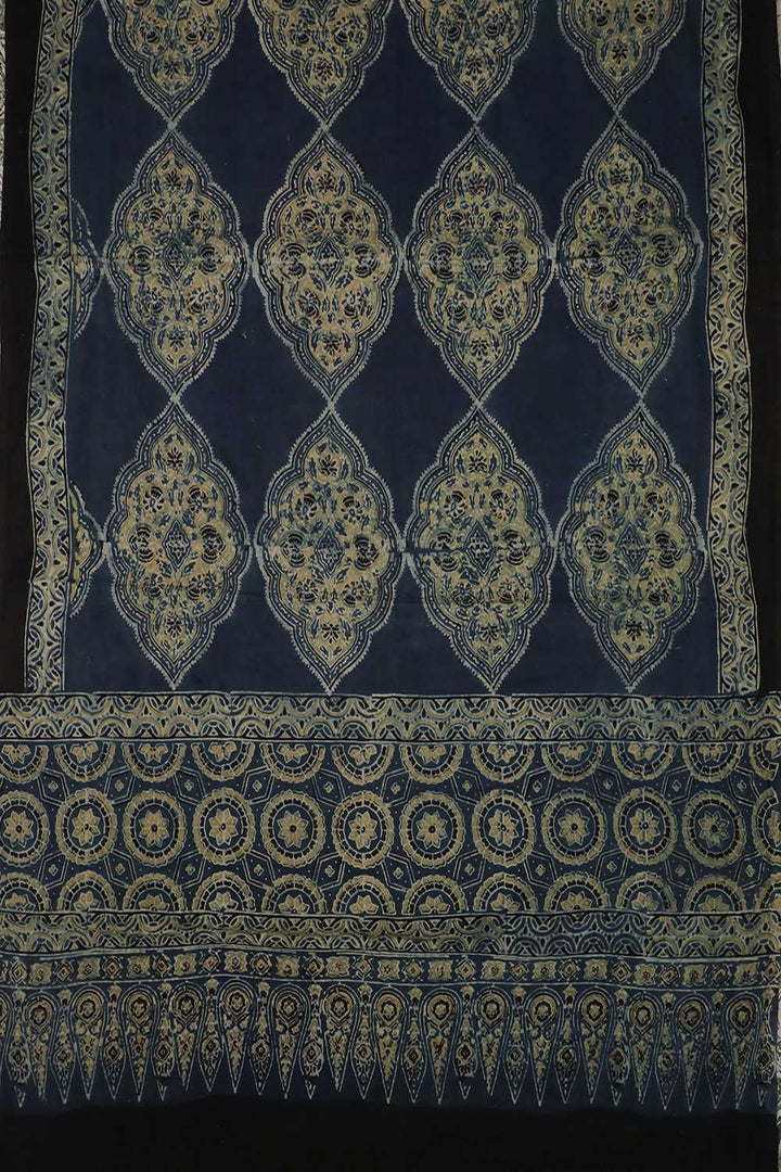 Block Printed Ajrak Dupatta - Matkatus 