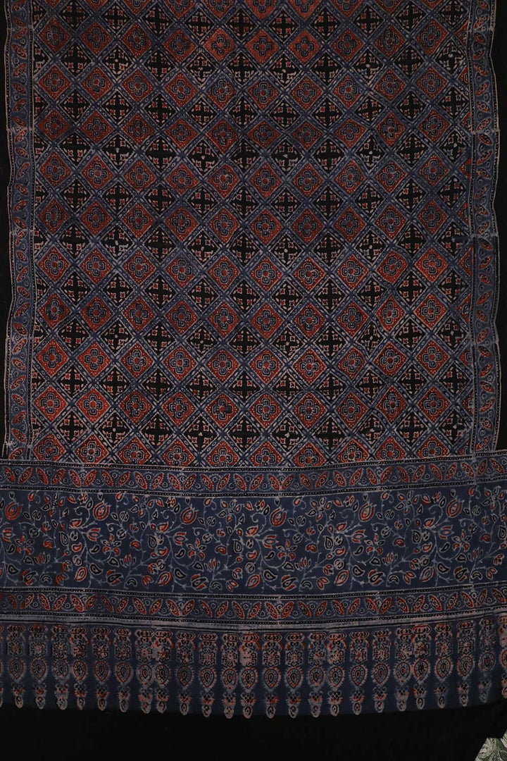 Block Printed Ajrak Dupatta - Matkatus 