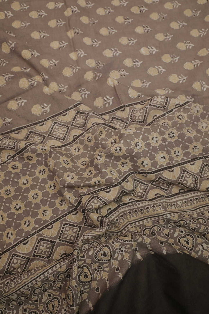 Cotton Dupatta - Matkatus 