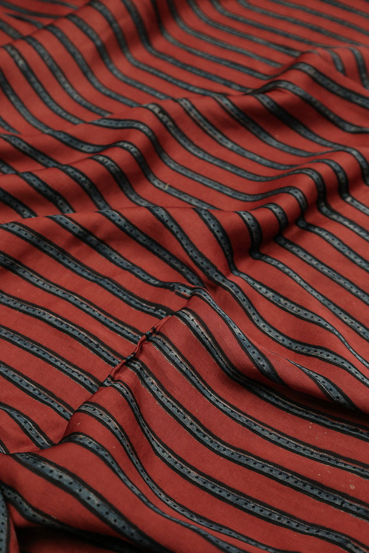 Silk Fabric-Matkatus