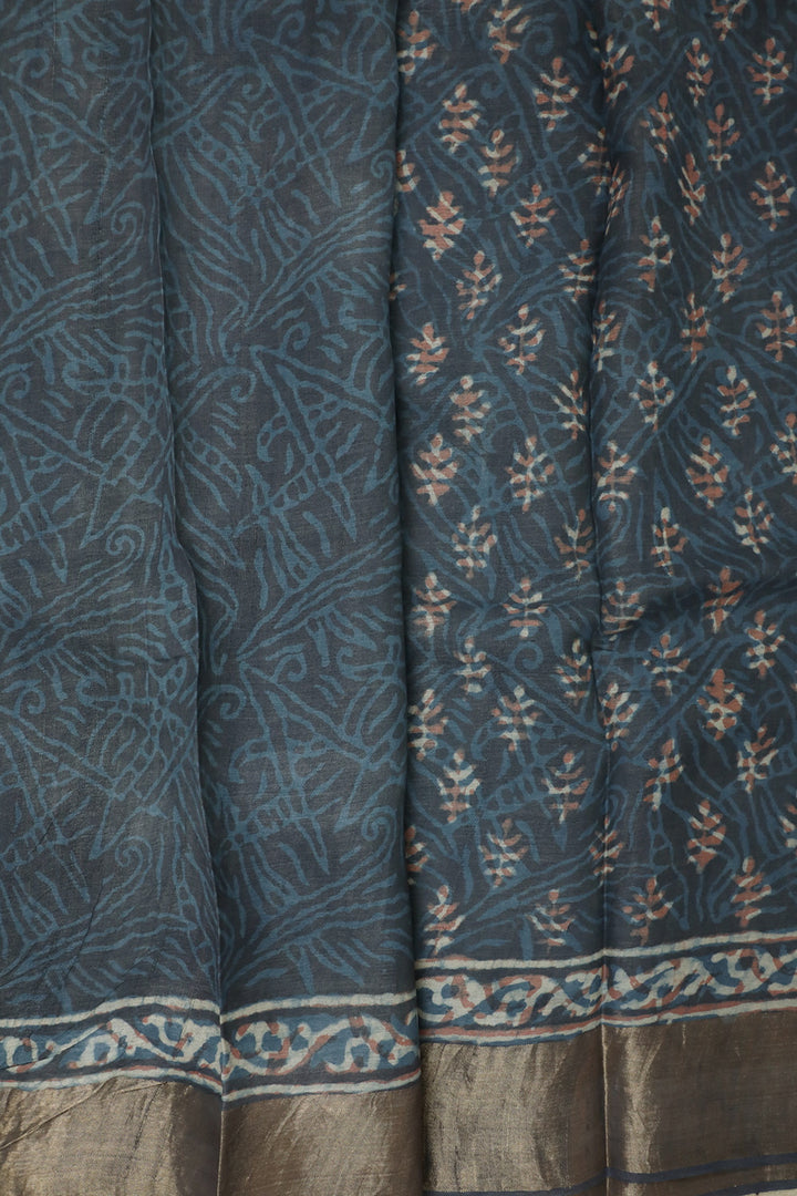 Sarees - Matkatus