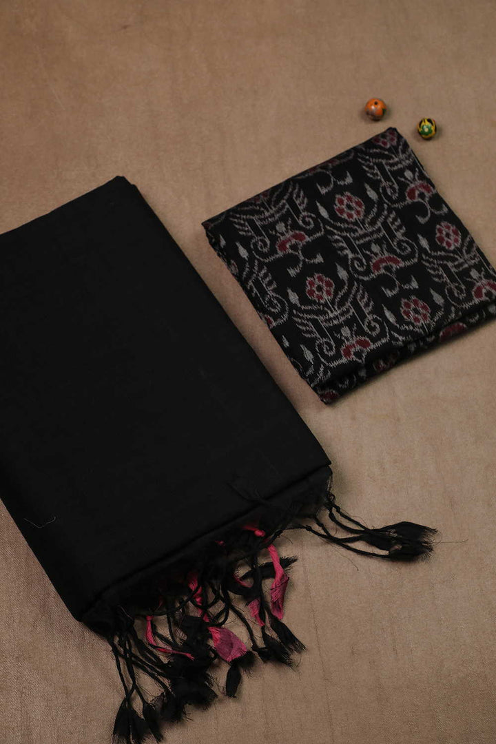 Saree with Blouse - Matkatus