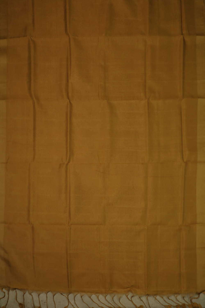 Perfectly Paired Saree - Matkatus 