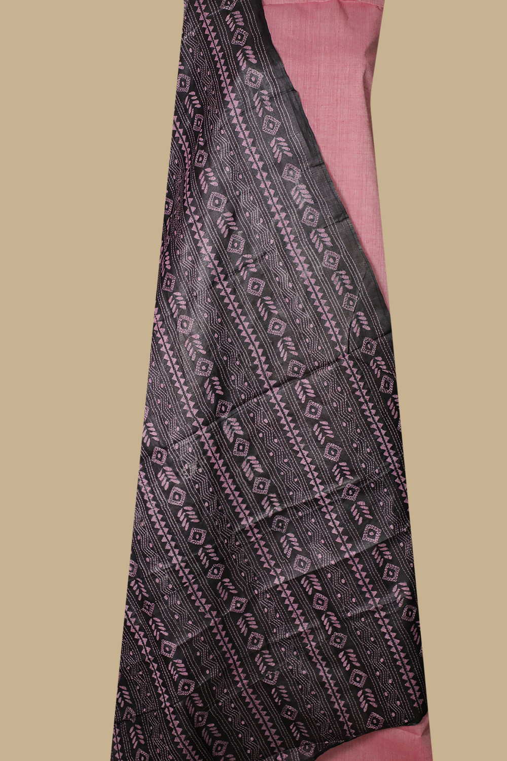 Top and Dupatta - Matkatus 