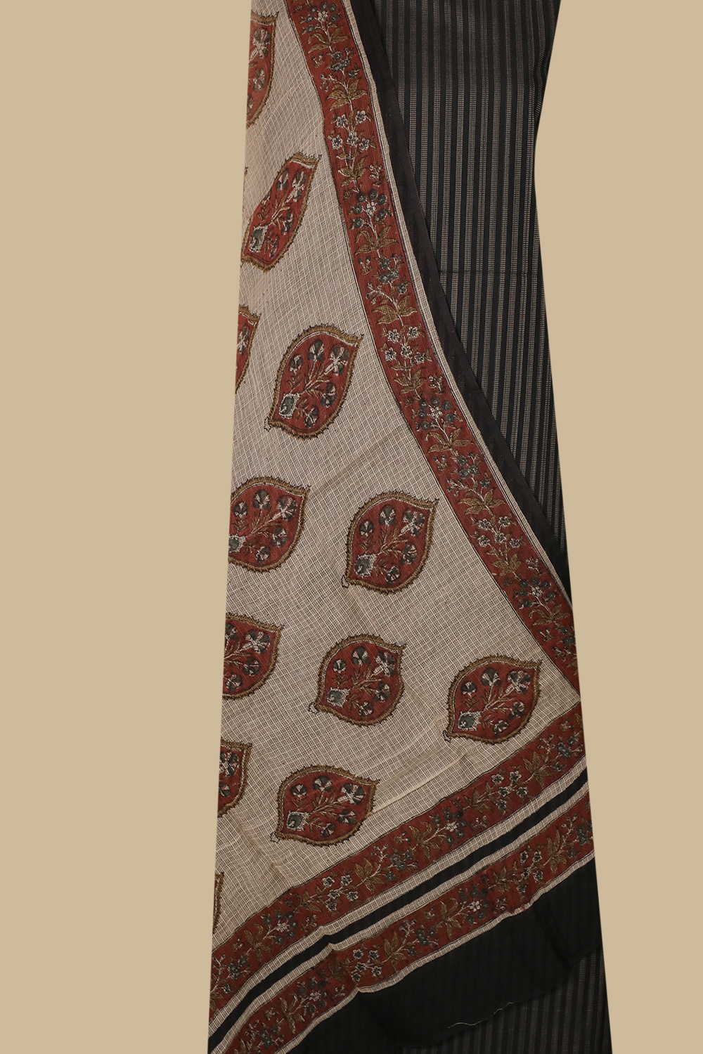 Top and Dupatta - Matkatus 