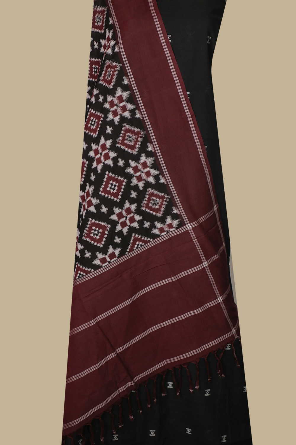 Top and Dupatta - Matkatus 