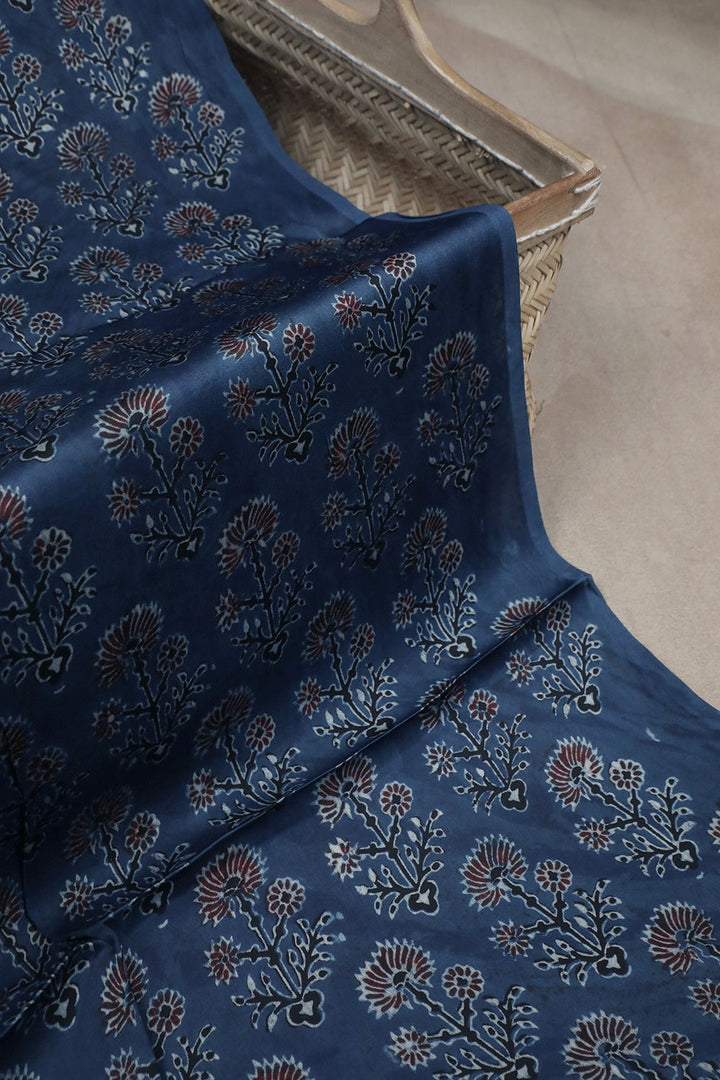 Silk Fabrics - Matkatus