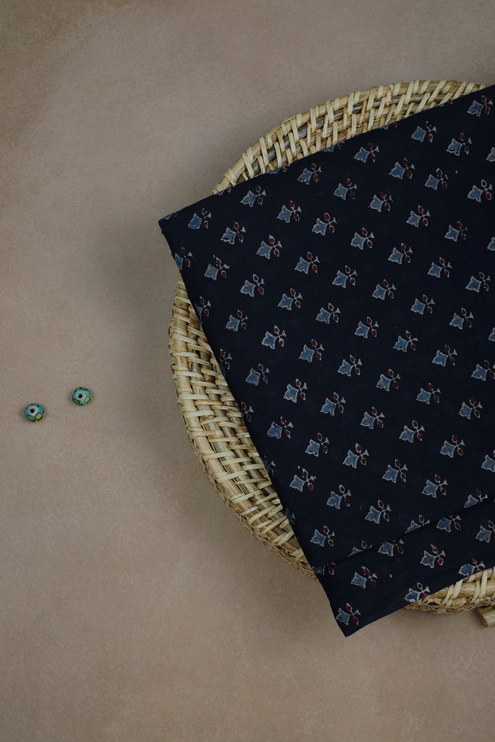 Ajrak Fabrics- Matkatus