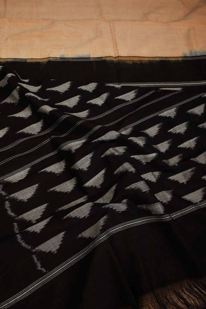 Ikat Saree - Matkatus 