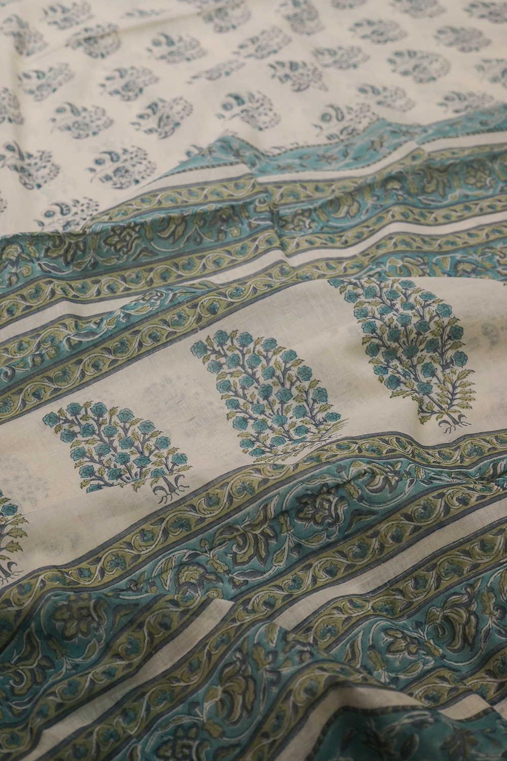 Prettiest Butta Block Printed Mul Cotton saree