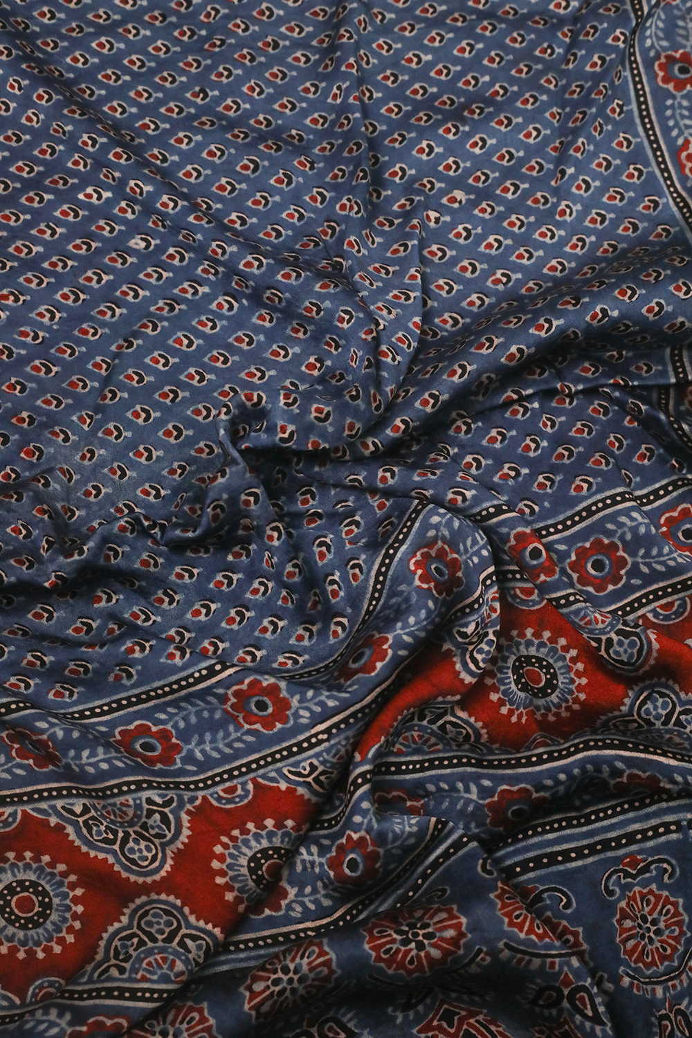 Modal Silk Stoles - Matkatus