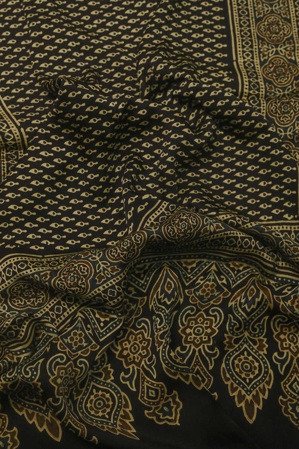 Silk Stoles - Matkatus 