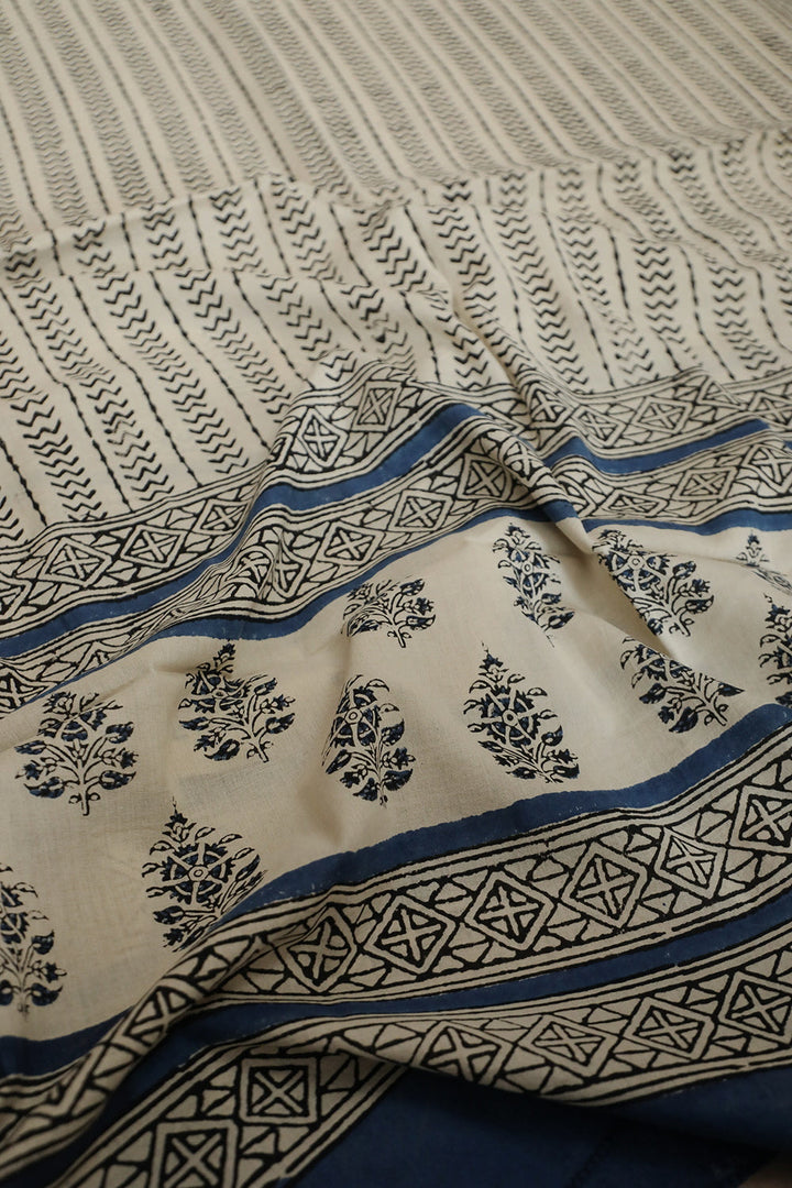 Mul Cotton Dupatta - Matkatus