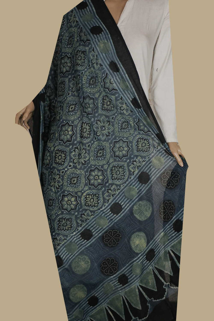 Ajrak Dupattas - Matkatus