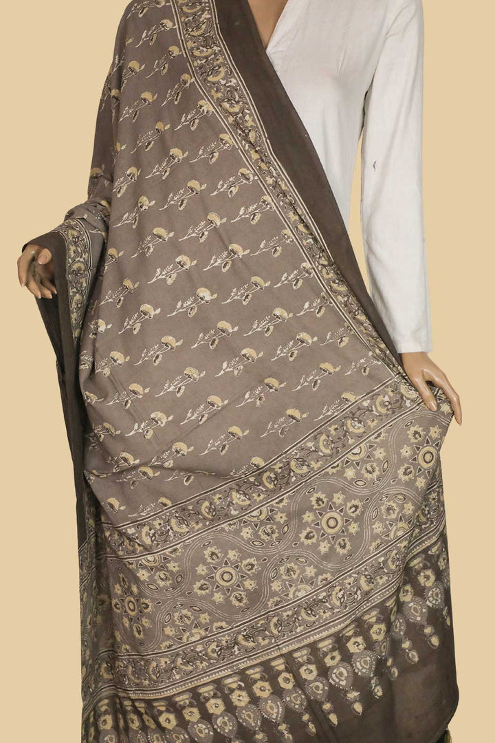 Ajrak Dupatta - Matkatus 
