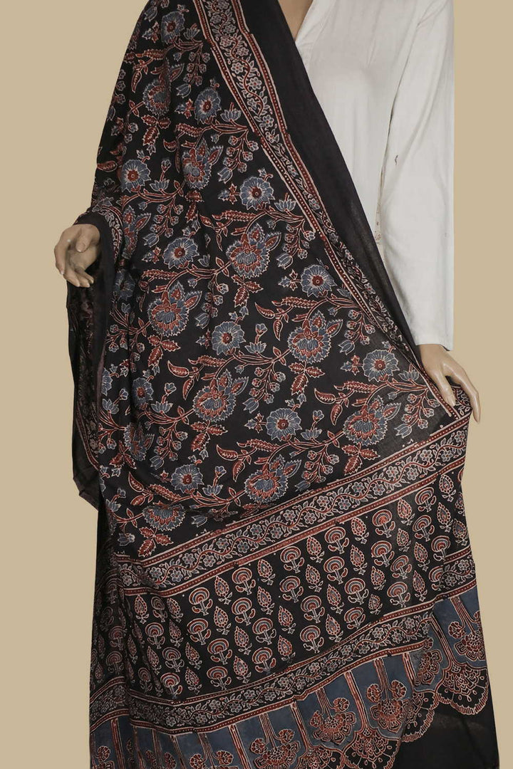 Ajrak Dupattas - Matkatus