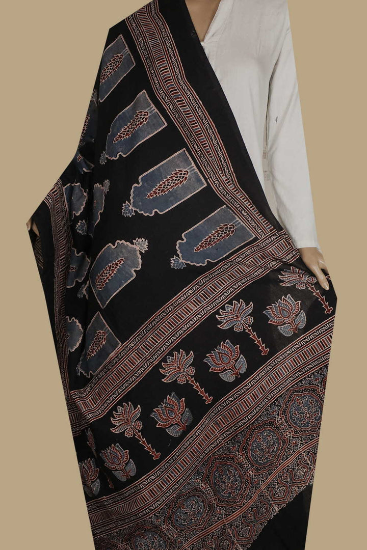 Ajrak Dupattas - Matkatus