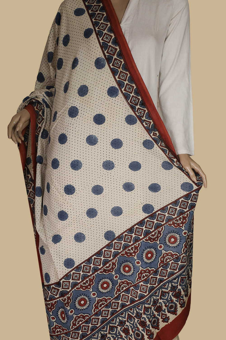 Ajrak Dupatta - Matkatus 