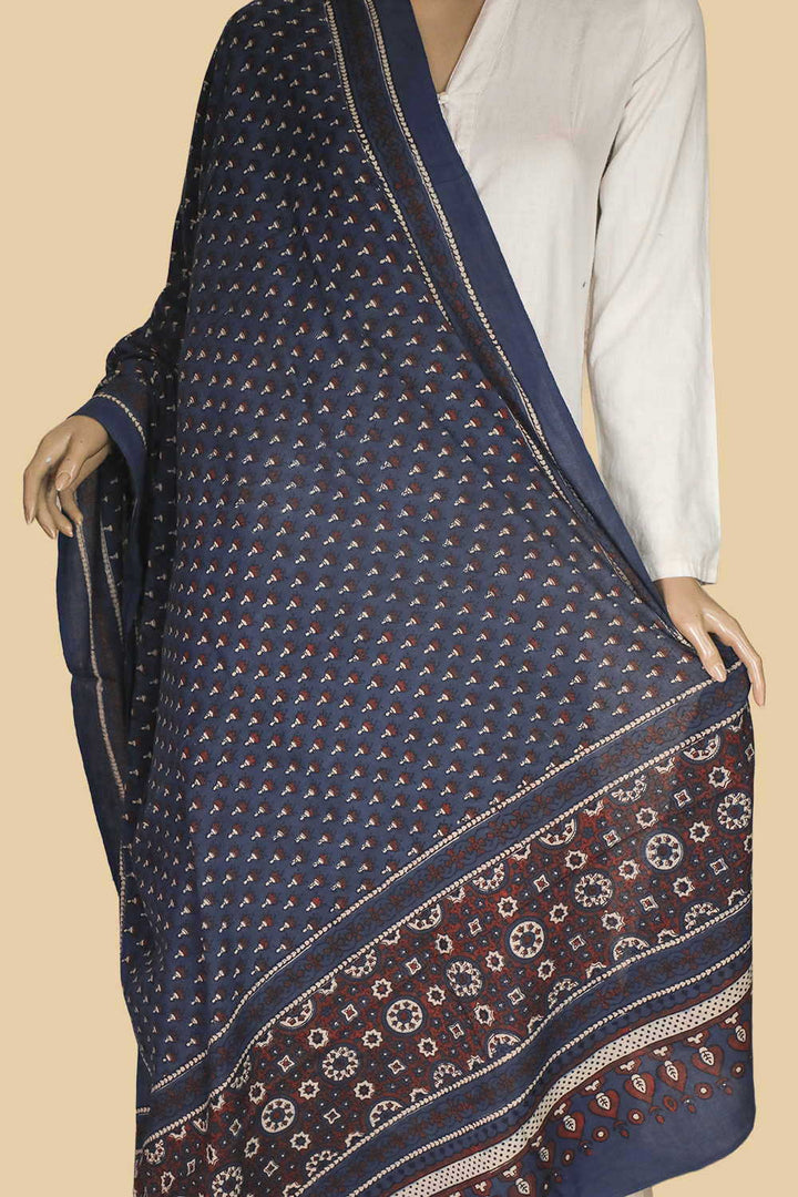 Ajrak Dupatta - Matkatus 