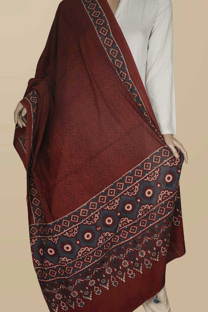 Ajrak Dupatta - Matkatus 
