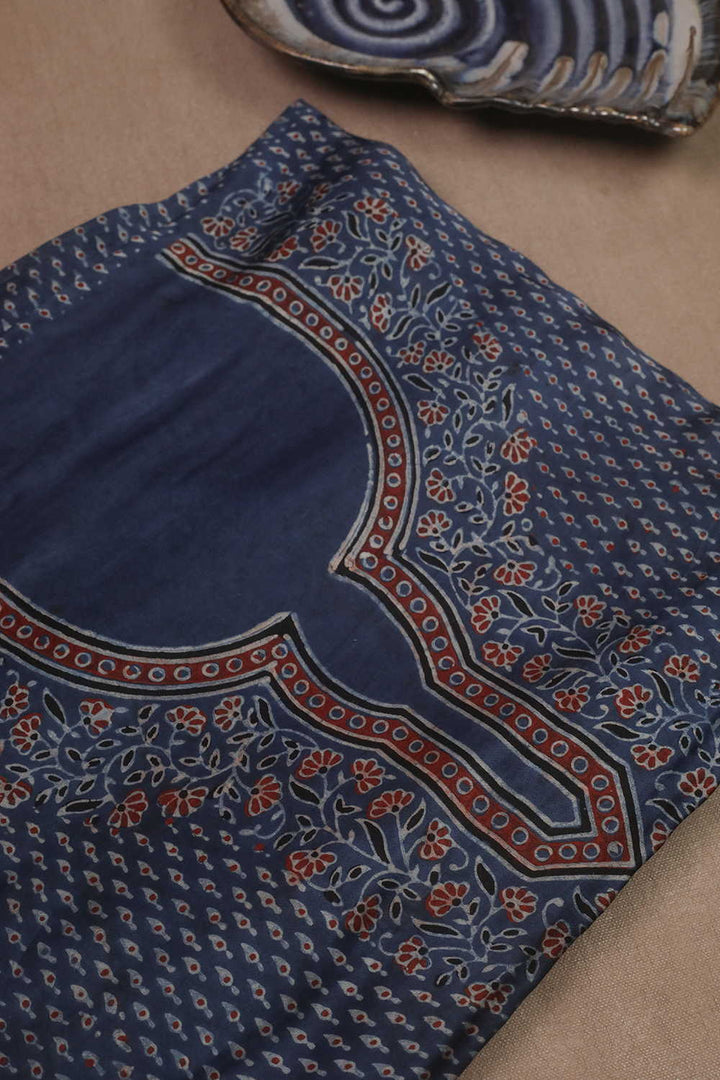 Ajrak Modal Silk Kaftan - Matkatus 