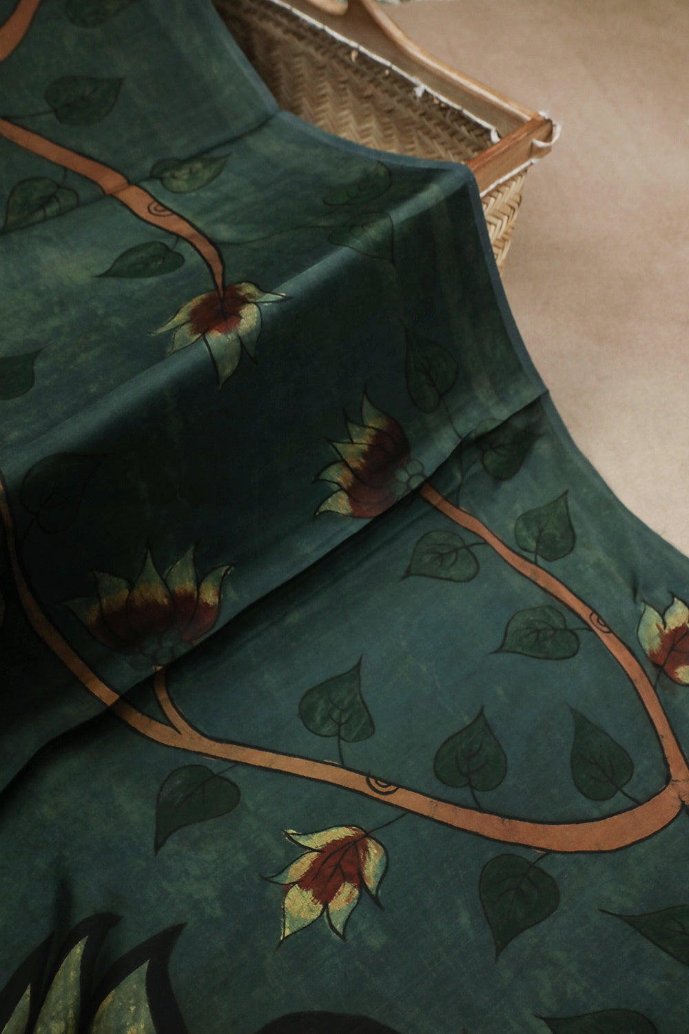 Silk Fabrics - Matkatus