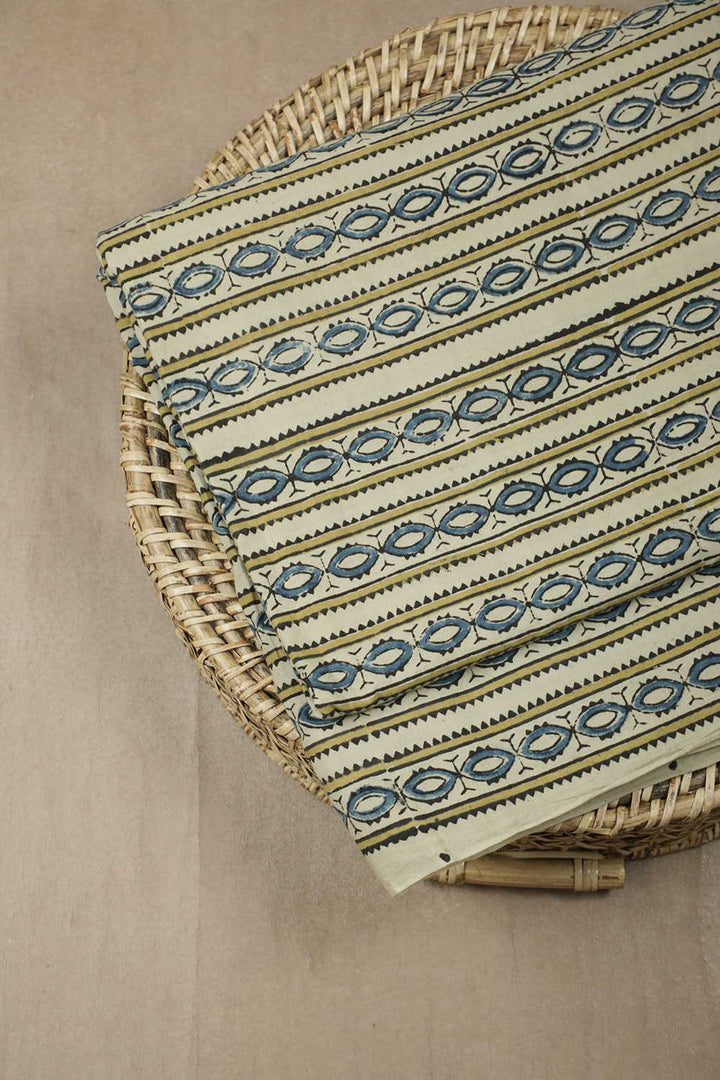 Ajrak Fabric-Matkatus 