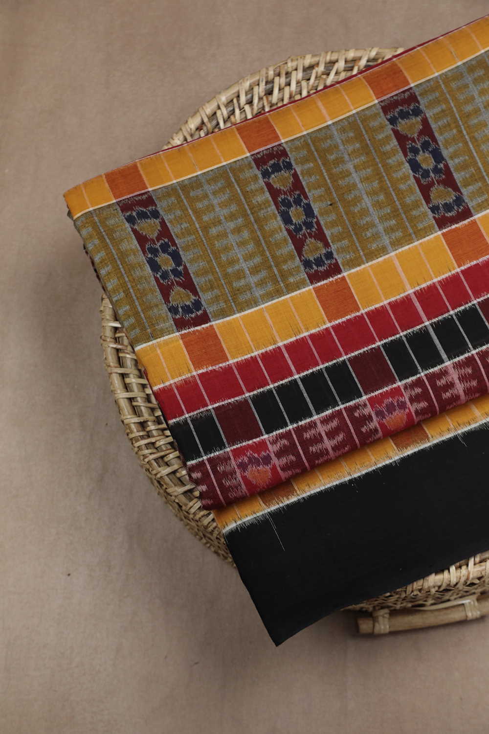 Orissa Ikat Fabric-Matkatus 
