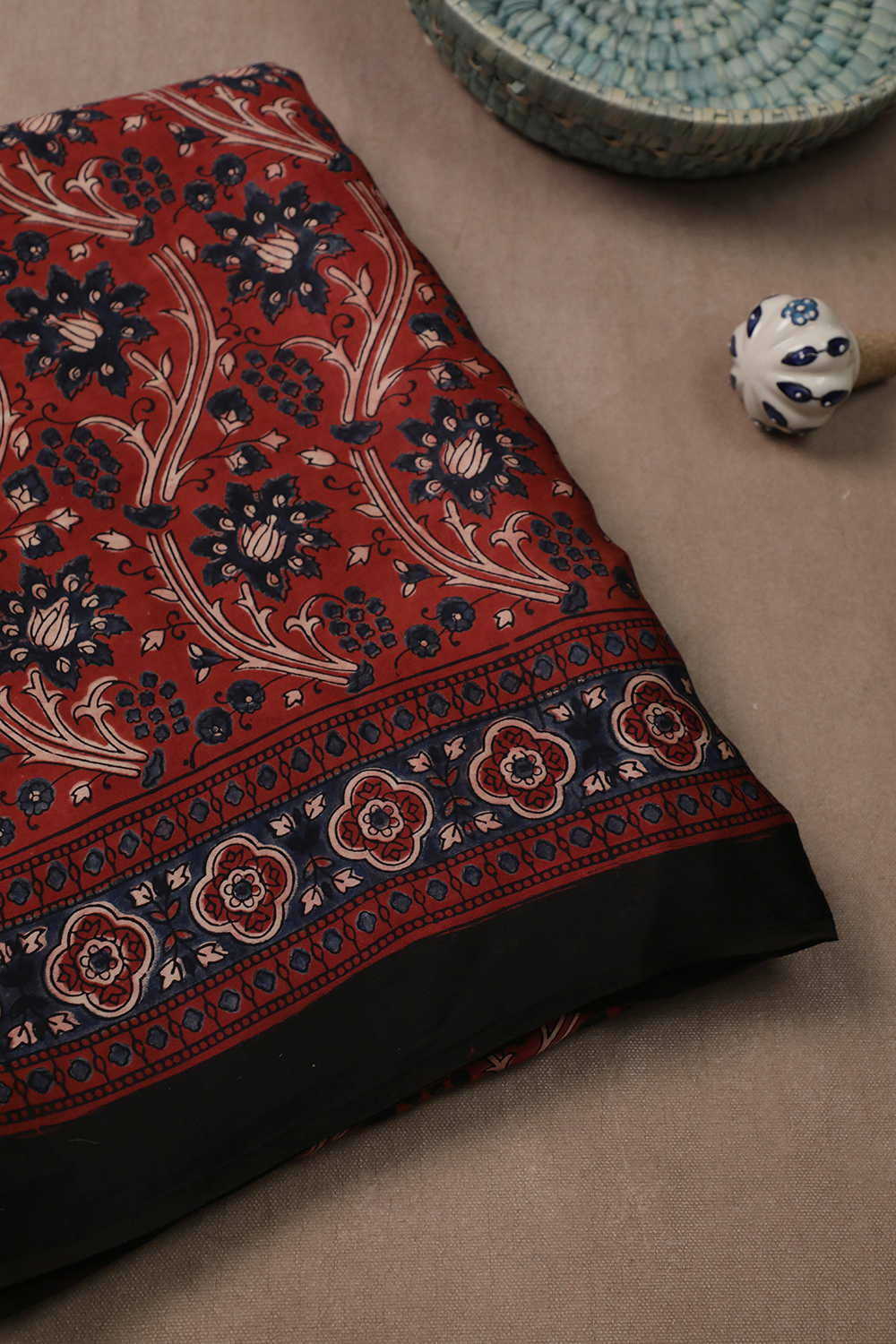 Ajrak Saree - Matkatus 