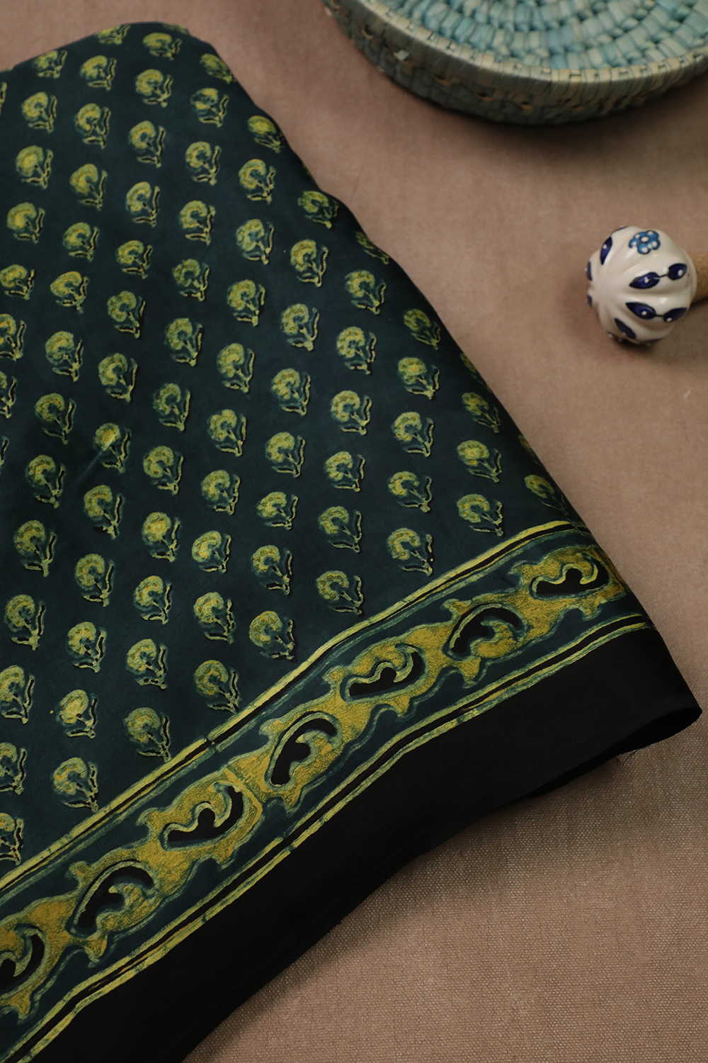 Ajrak Saree - Matkatus 