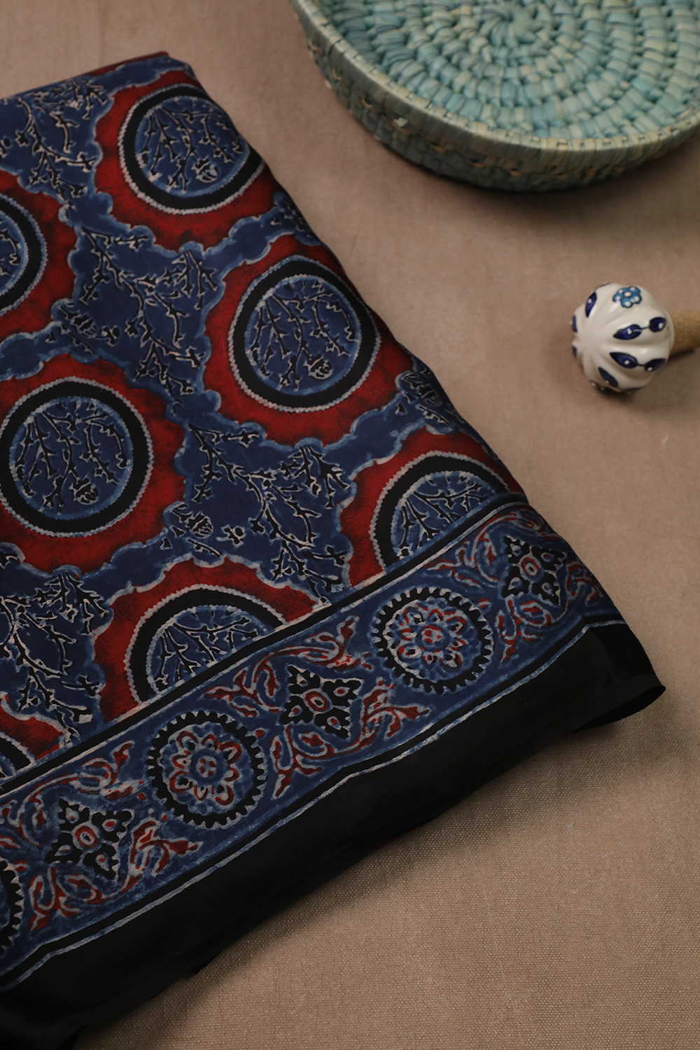 Ajrak Saree - Matkatus 