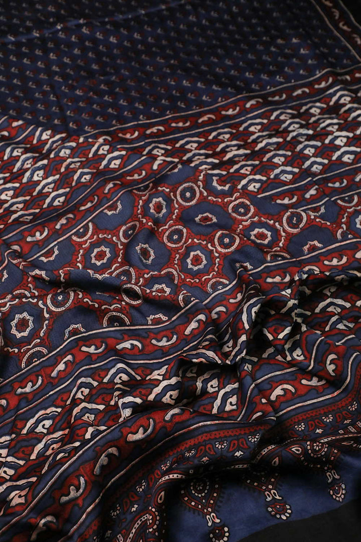 Ajrak Saree - Matkatus 