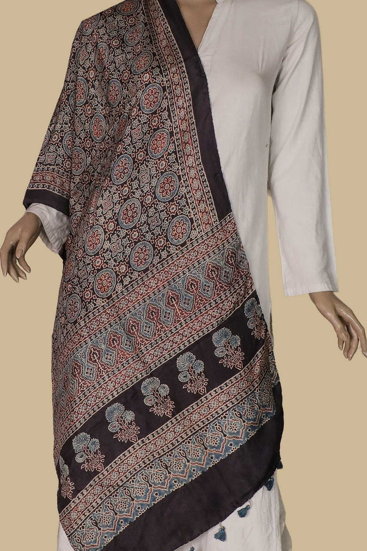 Stoles & Scarves - Matkatus 