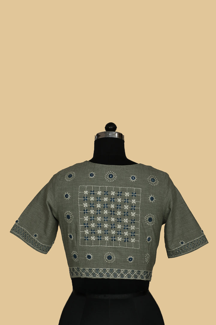Stitched blouse - Matkatus