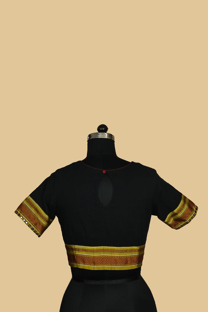 Handcrafted Blouse - Matkatus