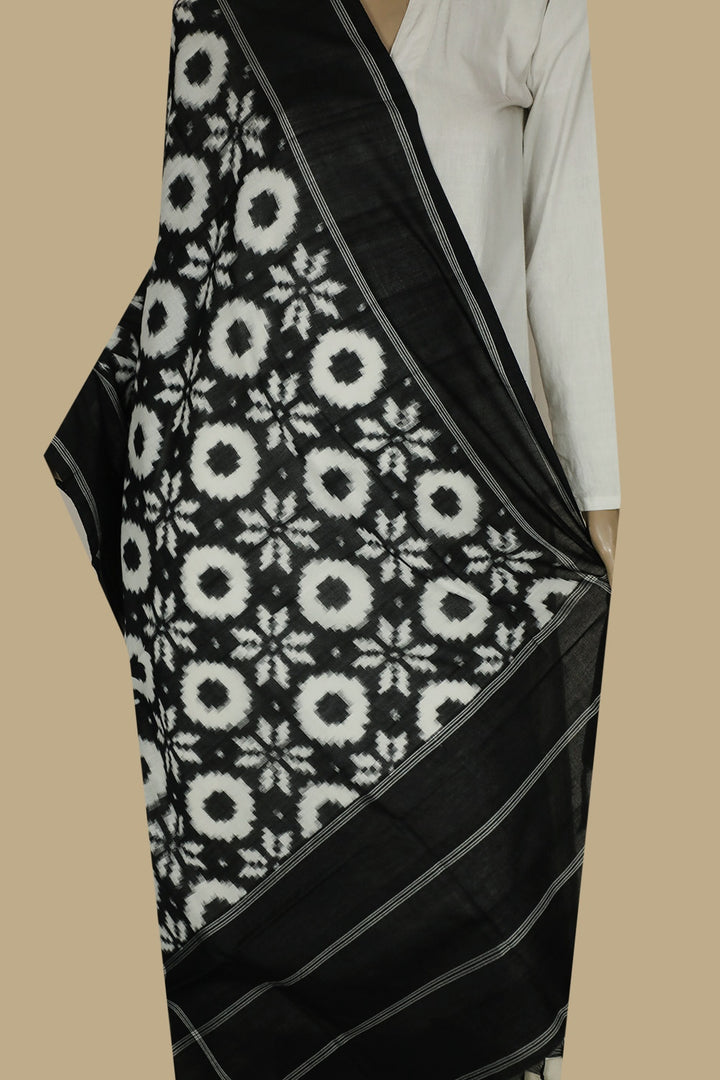 Handwoven Dupattas - Matkatus 