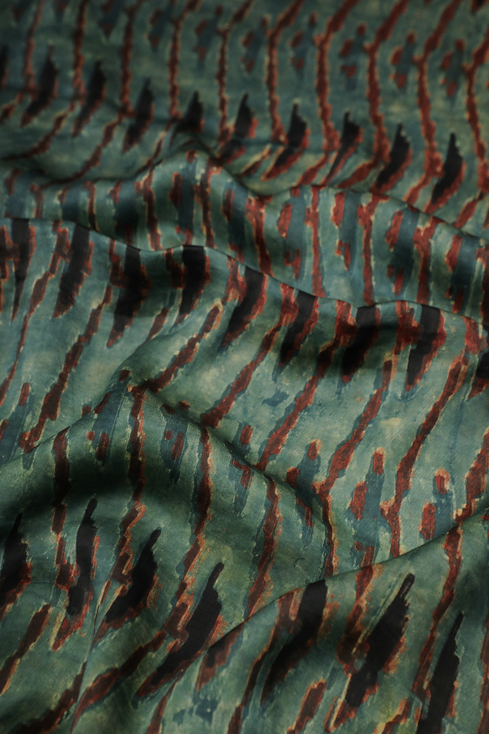 Silk Fabrics - Matkatus