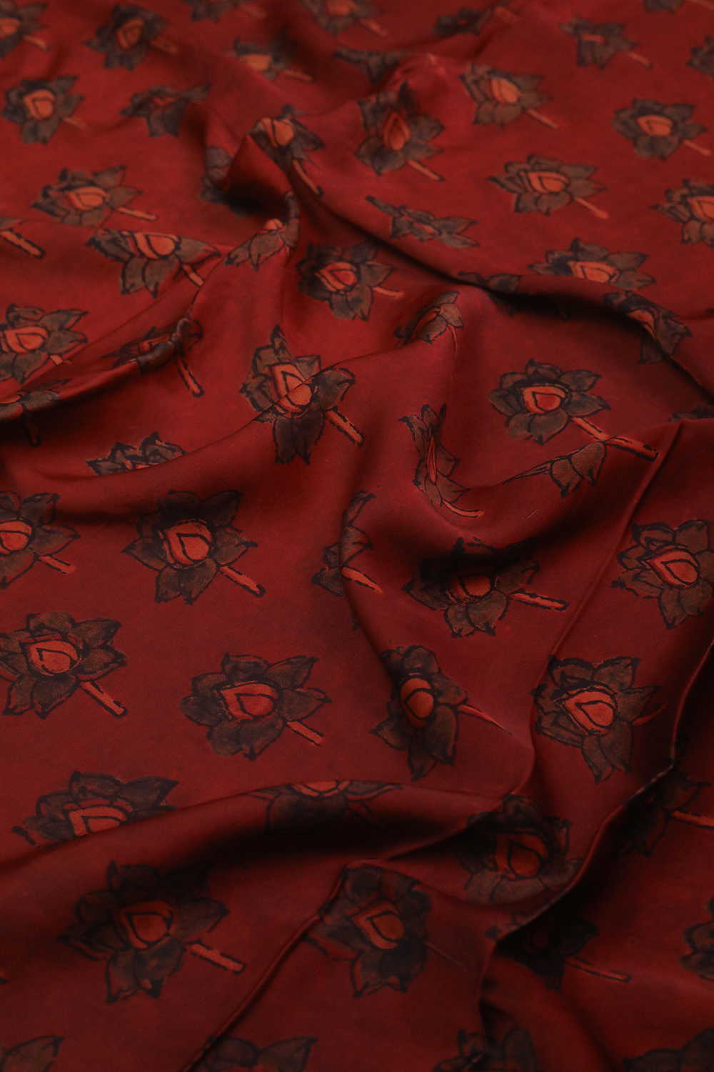 Silk Fabrics - Matkatus 