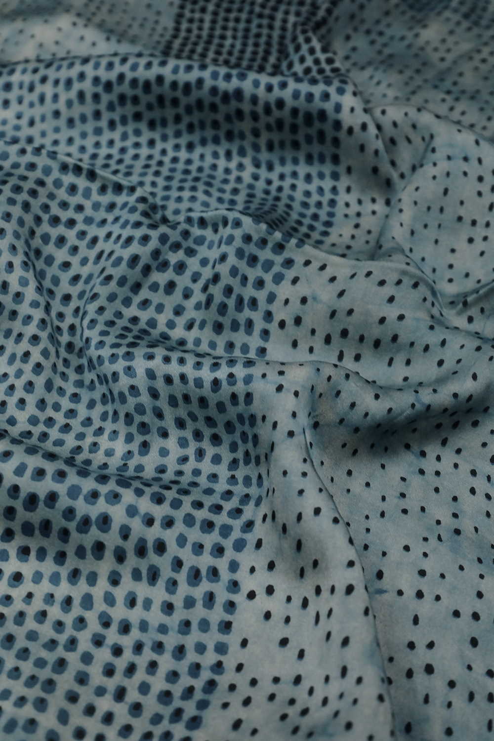 Silk Fabrics - Matkatus