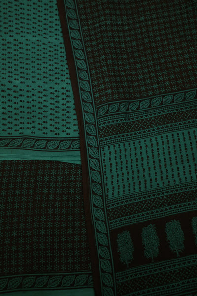Unstitched Suits - Matkatus
