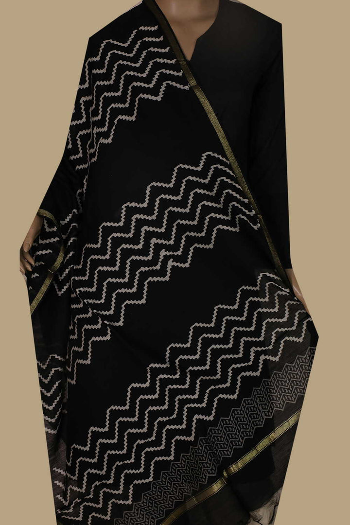 Printed Silk Cotton Dupatta - Matkatus 