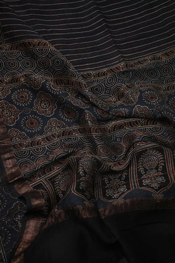 Ajrak Print Sarees - Matkatus 