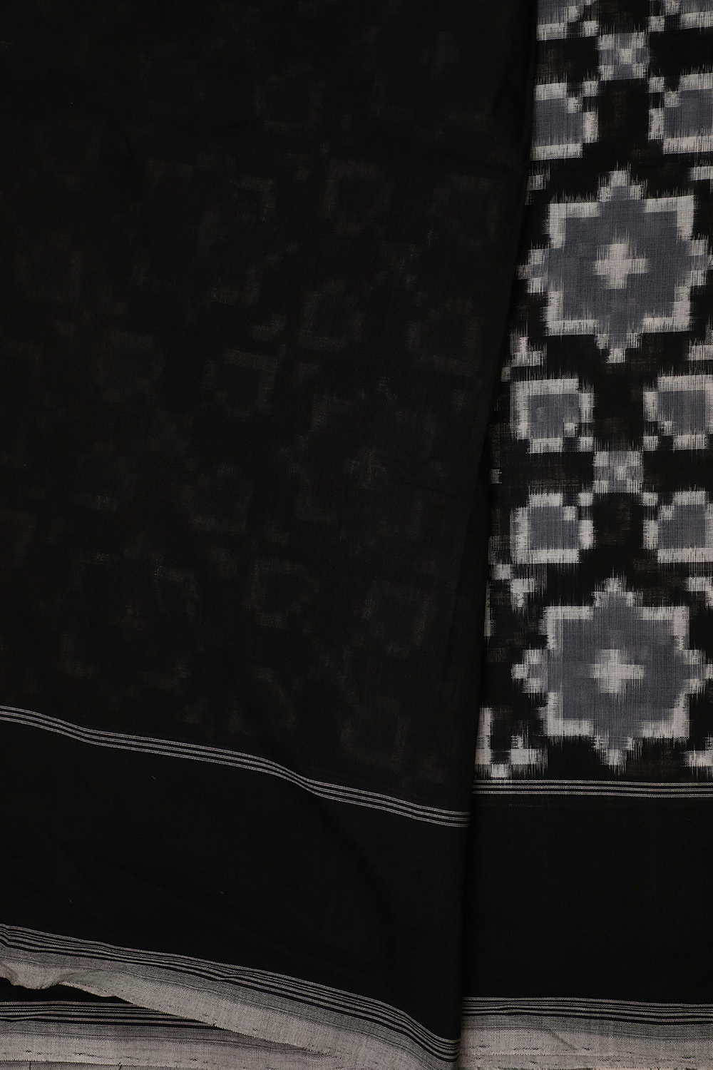 Ikat Saree - Matkatus 