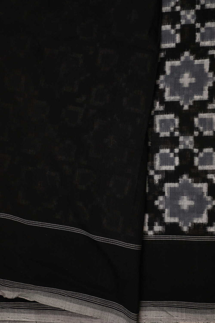 Ikat Saree - Matkatus 