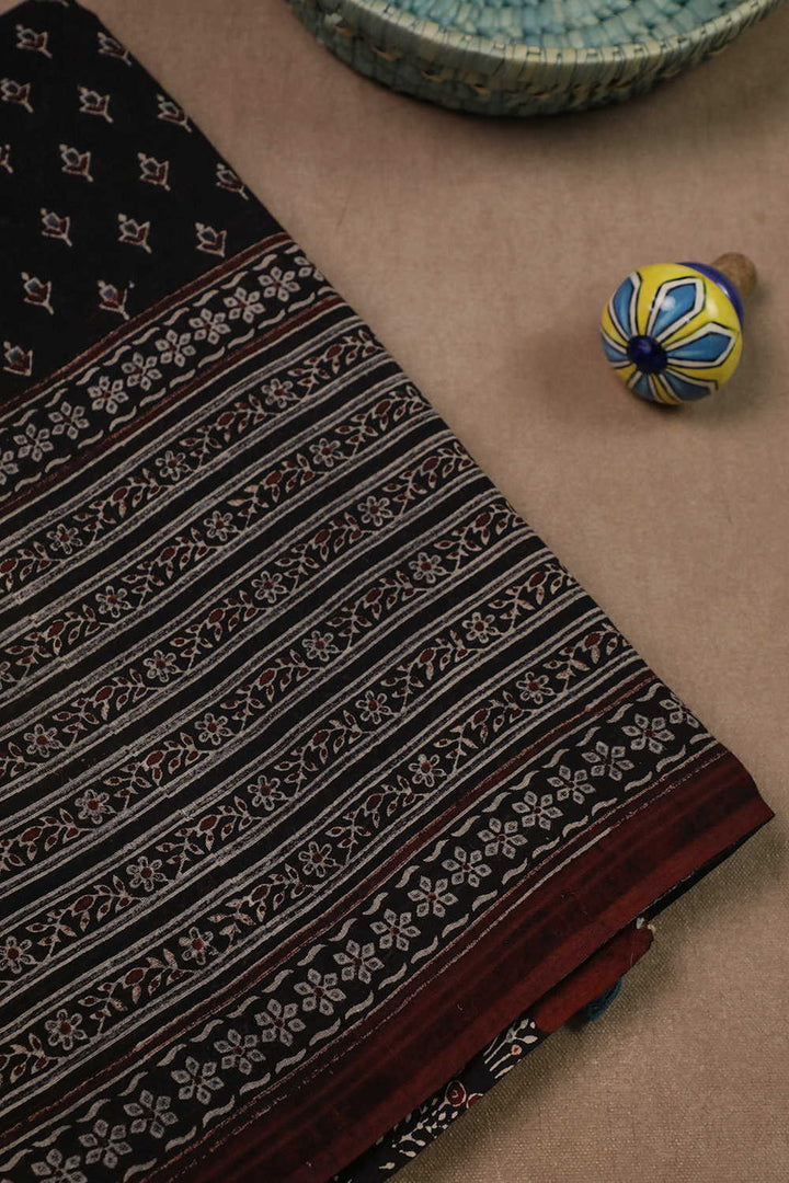 Ajrak Mul Cotton Saree - Matkatus 