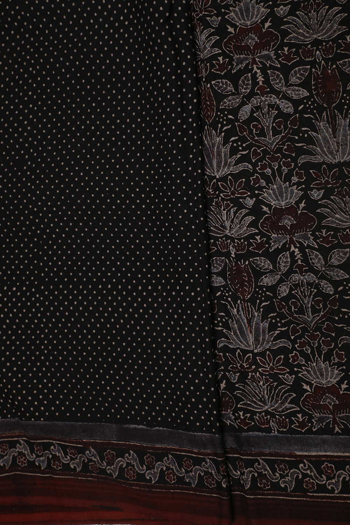 Mul Mul Ajrak Sarees - Matkatus 