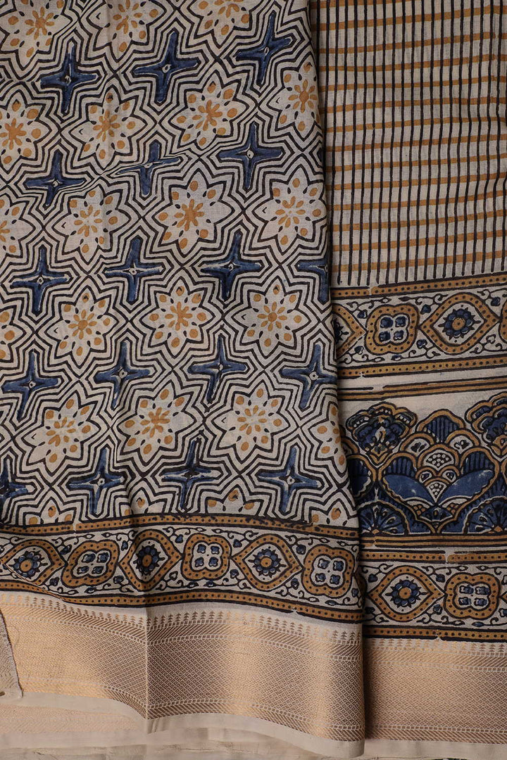 Mul Mul Ajrak Sarees - Matkatus 
